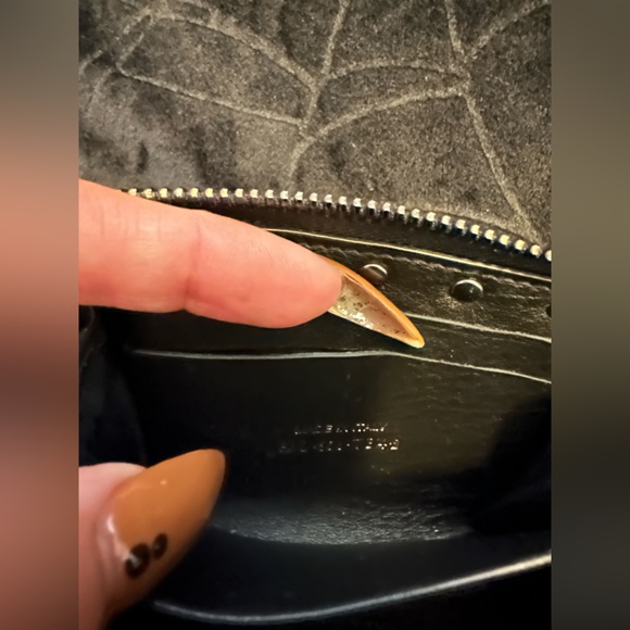 Valentino studded wallet GREAT CONDITION! AUTHENTIC! - Picture 4 of 5